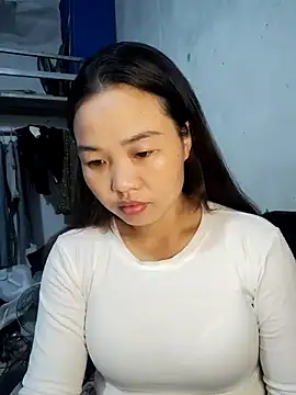 pusi xinh online show from 10-21-25, 04:35