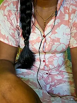 Snapshot of tamil_kanaka chatting on 05-10-26, 11:59 tamil kanaka online show from 05-10-26, 11:59