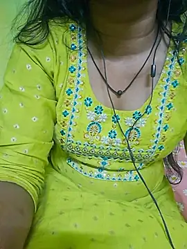 Snapshot of tamil_kanaka chatting on 05-16-26, 10:12 tamil kanaka online show from 05-16-26, 10:12