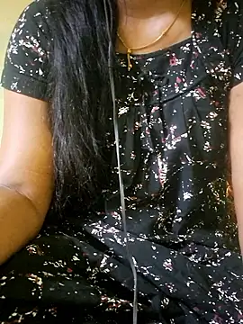 Snapshot of tamil_kanaka chatting on 06-15-26, 03:31 tamil kanaka online show from 06-15-26, 03:31