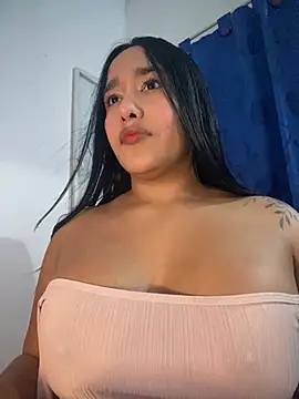 Snapshot of mis-violetha chatting on 07-05-26, 10:39 mis-violetha online show from 07-05-26, 10:39