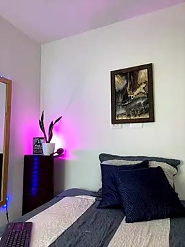 Snapshot of _Emily_Sands_ chatting on 10-28-25, 05:04 Emily Sands online show from 10-28-25, 05:04