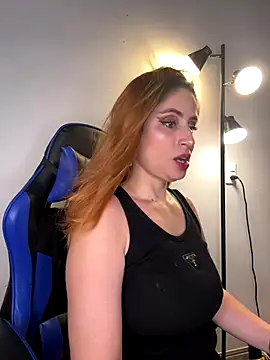 Adeline 1 online show from 10-19-25, 09:37