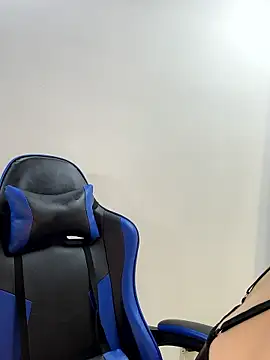 Adeline 1 online show from 01-12-26, 02:28