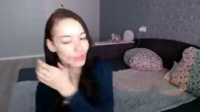 Daphne Darkthorn online show from 11-16-25, 10:10