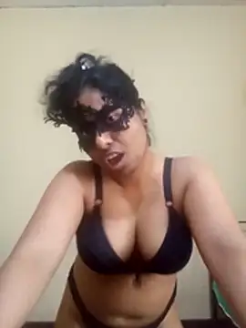 Expose Queen online show from 03-03-26, 06:41