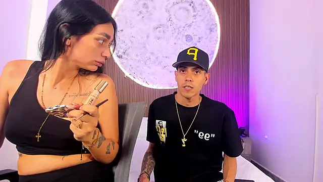 DerryAndIzzy online show from 03-30-26, 10:44