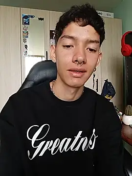 heyy noah11 online show from 07-21-26, 06:54