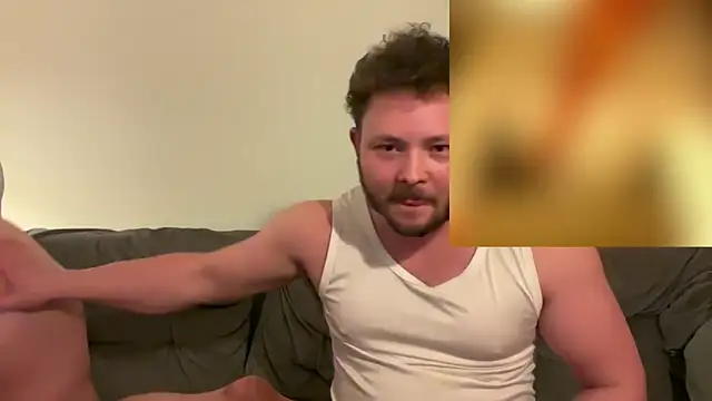 Snapshot of CurvyMilfWithBigJugs chatting on 10-20-25, 05:02 CurvyMilfWithBigJugs online show from 10-20-25, 05:02