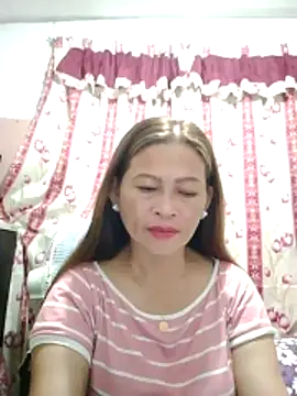 Snapshot of merr_ann123 chatting on 04-26-26, 01:31 merr ann123 online show from 04-26-26, 01:31