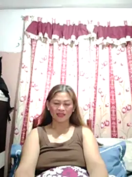 Snapshot of merr_ann123 chatting on 06-08-26, 02:56 merr ann123 online show from 06-08-26, 02:56