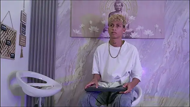 EMPIRE BOYS1 online show from 04-12-26, 07:35