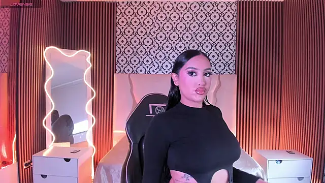 Snapshot of BEELLA_TAY1 chatting on 04-24-26, 11:56 BEELLA TAY1 online show from 04-24-26, 11:56