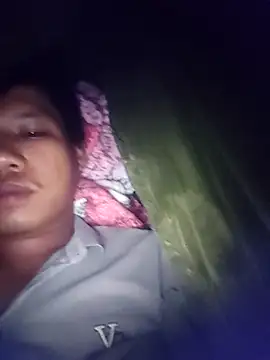 Dothanhthuan555 online show from 11-17-25, 04:13