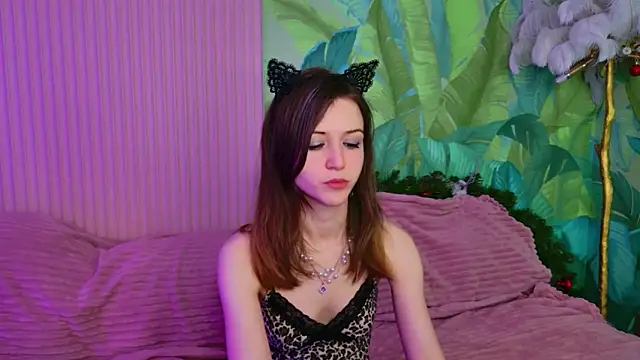 Snapshot of Kara_Kirby chatting on 01-07-26, 05:54 Kara Kirby online show from 01-07-26, 05:54