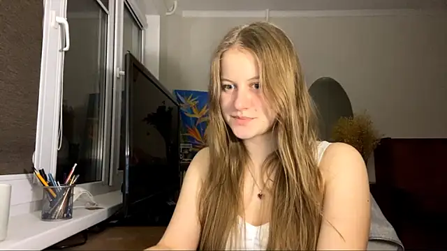 Snapshot of SeritaPickett chatting on 10-31-25, 04:52 SeritaPickett online show from 10-31-25, 04:52