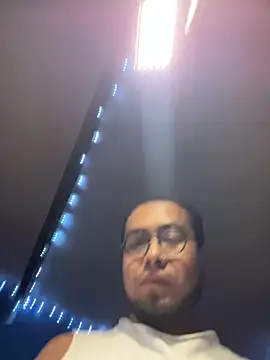 Snapshot of EDUHAT chatting on 06-11-26, 03:48 EDUHAT online show from 06-11-26, 03:48