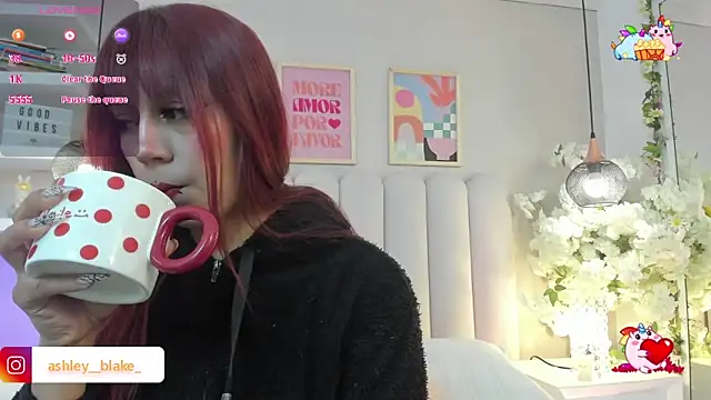 Isabella  gonzalez  online show from 12-19-25, 03:35