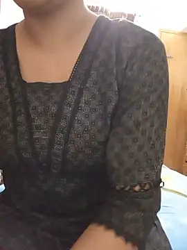 Snapshot of Tanha18 chatting on 07-11-26, 01:25 Tanha18 online show from 07-11-26, 01:25