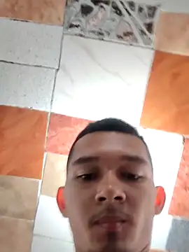 Snapshot of Rayangiss chatting on 03-21-26, 01:54 Rayangiss online show from 03-21-26, 01:54