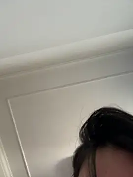 yiyi 3523 online show from 03-10-26, 07:46