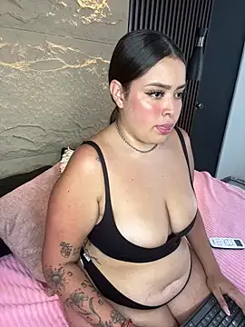 Snapshot of GenesisBlaze chatting on 11-17-25, 09:53 GenesisBlaze online show from 11-17-25, 09:53