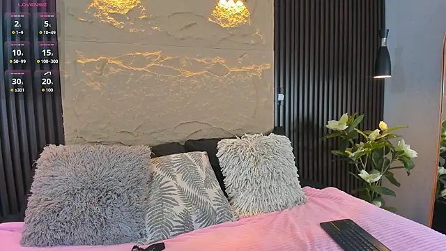 Snapshot of GenesisBlaze chatting on 02-06-26, 07:39 GenesisBlaze online show from 02-06-26, 07:39