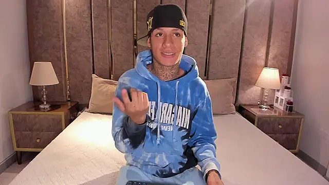 GaelCarter online show from 10-24-25, 03:47