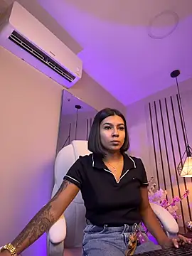 AlyssaRay online show from 04-02-26, 11:41