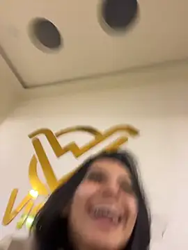 AlyssaRay online show from 04-17-26, 12:19