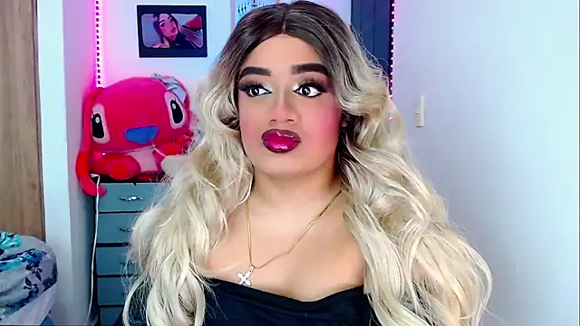 Sofiabigcock22 online show from 11-05-25, 11:27