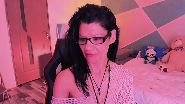 Snapshot of SweetSin40 chatting on 04-24-26, 07:38 SweetSin40 online show from 04-24-26, 07:38