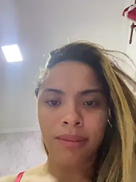 Snapshot of safadinhaquenteW chatting on 02-07-26, 04:27 safadinhaquenteW online show from 02-07-26, 04:27