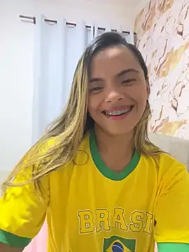 Snapshot of safadinhaquenteW chatting on 06-15-26, 01:24 safadinhaquenteW online show from 06-15-26, 01:24