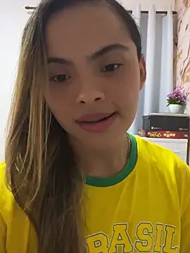 Snapshot of safadinhaquenteW chatting on 06-17-26, 04:08 safadinhaquenteW online show from 06-17-26, 04:08