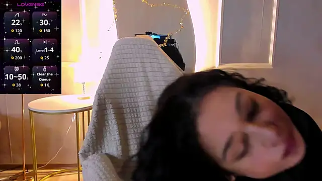 Aisha Goldstein online show from 02-07-26, 06:39