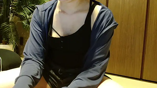  Ema ch online show from 04-26-26, 06:38