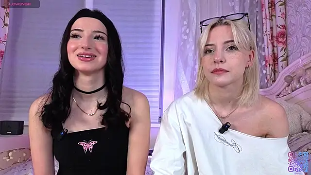 Snapshot of ariyour chatting on 03-26-26, 01:38 ariyour online show from 03-26-26, 01:38