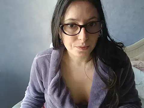 Snapshot of LuckyLisa23 chatting on 04-19-26, 09:52 LuckyLisa23 online show from 04-19-26, 09:52