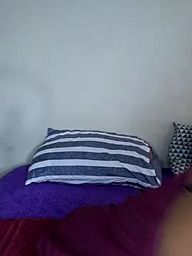 certifiedhottie2025 online show from 04-11-26, 07:45