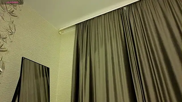 MissPompadure online show from 01-12-26, 10:04