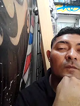 Snapshot of sexyandres_23 chatting on 10-17-25, 03:47 sexyandres 23 online show from 10-17-25, 03:47