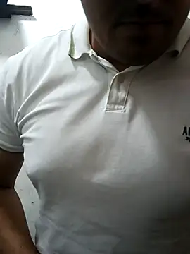 sexyandres 23 online show from 06-04-26, 04:13