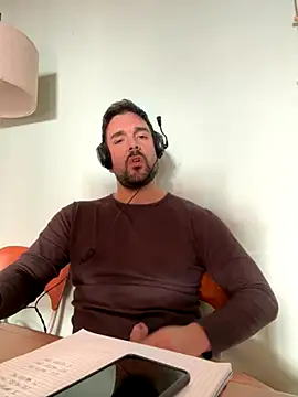 ReDiBastoni90 online show from 10-28-25, 08:07