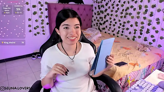 selina lovers  online show from 11-15-25, 03:15