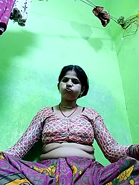 Karishma cute online show from 10-15-25, 06:35