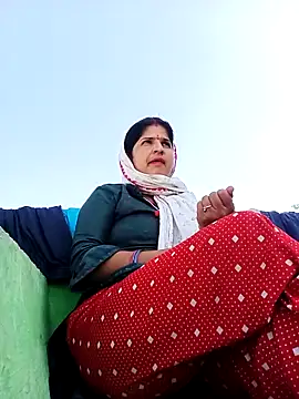 Karishma cute online show from 11-13-25, 08:02