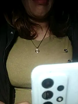 YiyinLy online show from 11-29-25, 08:56