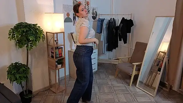 ClarePratillo online show from 10-21-25, 11:22