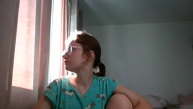 Snapshot of LuckySLove chatting on 07-14-26, 06:02 LuckySLove online show from 07-14-26, 06:02